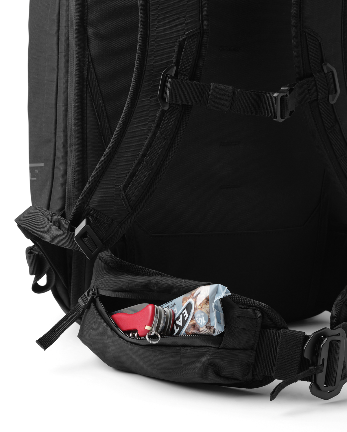 Backcountry Backpack 25L in White Noise – product photo 14