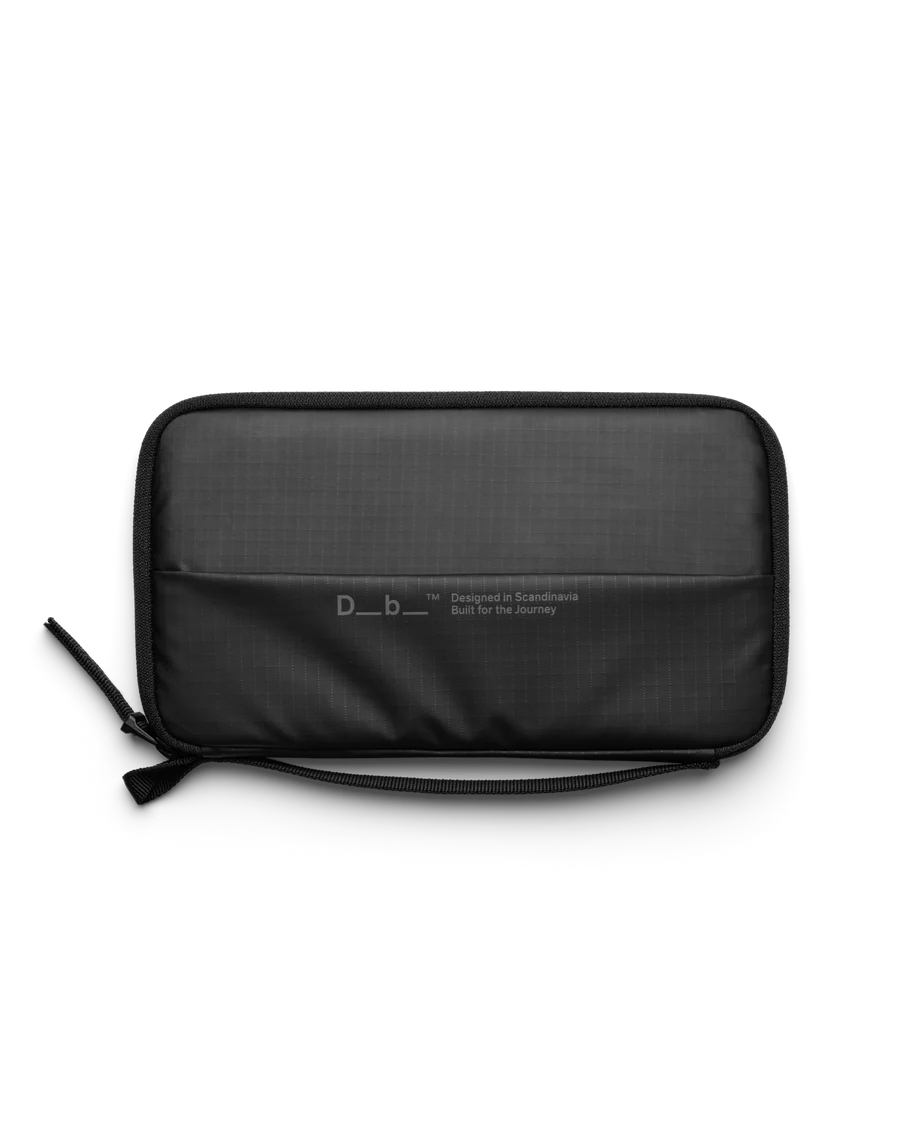 Essential Passport Cover Black Out