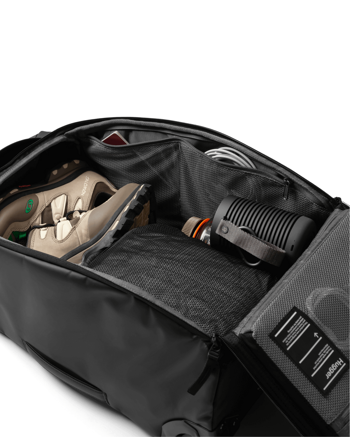 Hugger Roller Bag Carry-On 40L Black Out