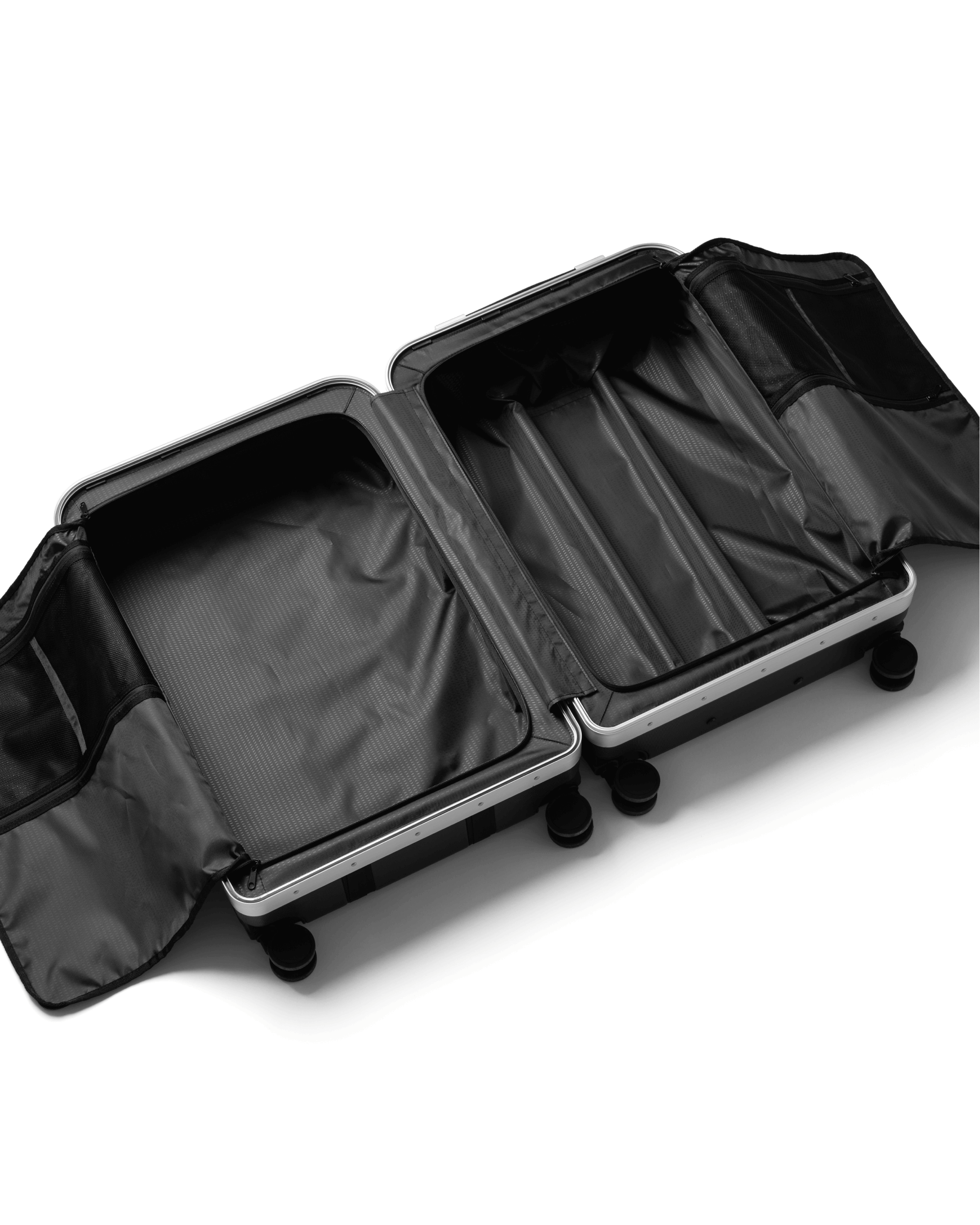 Ramverk Pro Check-in Luggage Large Silver